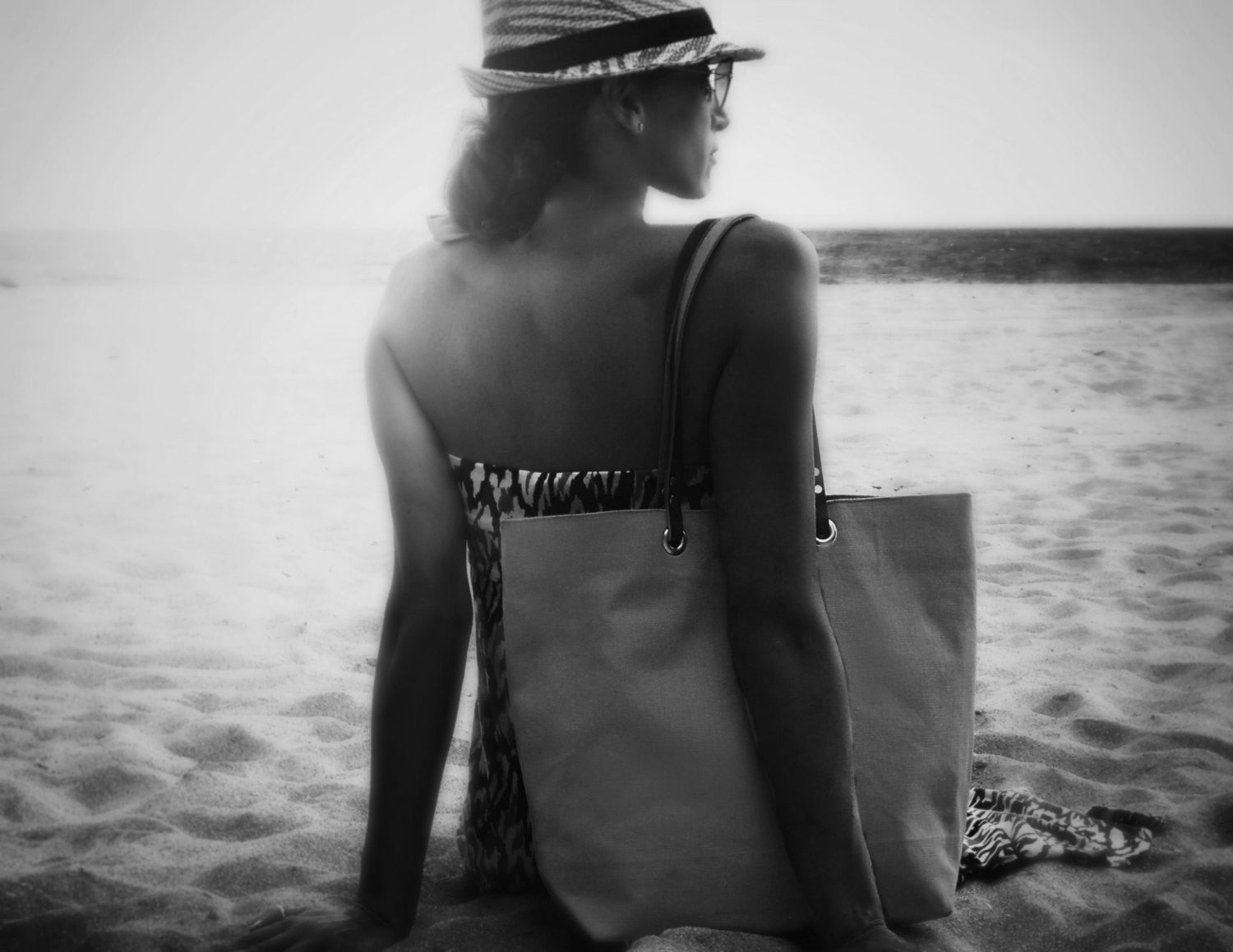 Taupe Linen Beach Bag by Independent Reign - Image 5